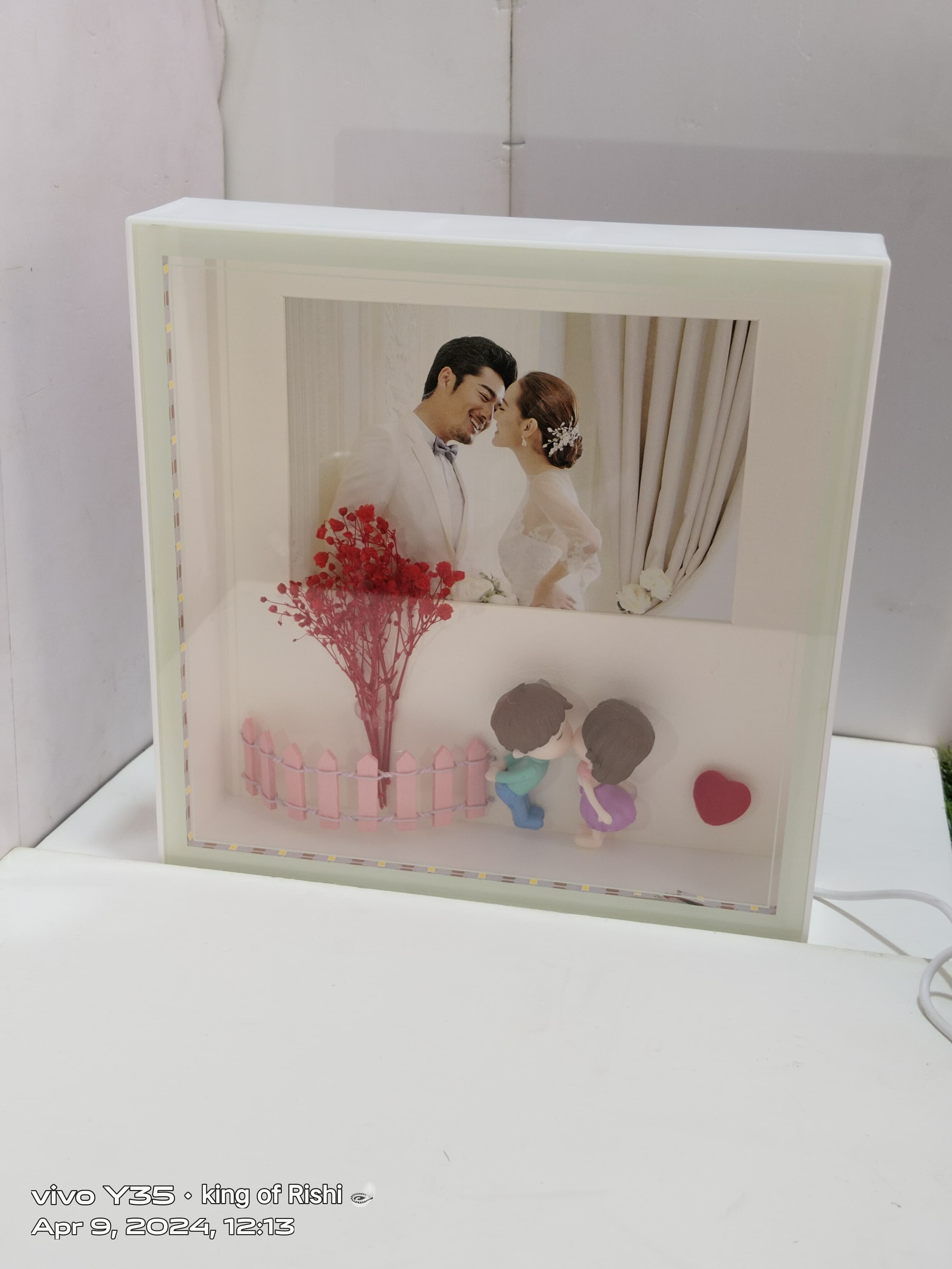 Madat Corporation - Anniversary Gift for Couple Special Personalized - LED Photo Frame | Customized 